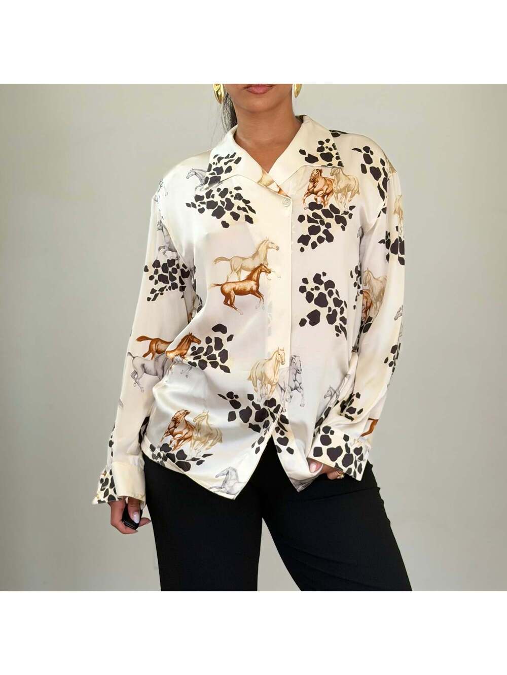 Escada - Picture 2 of 8